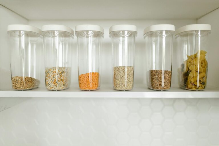 How to Keep a Tidy Fridge and Pantry: Simple Tips for Organized Food Storage